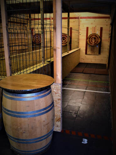 hollywood-arcadia-axe-throwing-piste-2