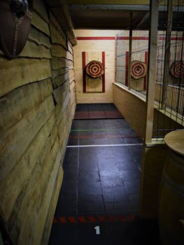 hollywood-arcadia-axe-throwing-piste-3